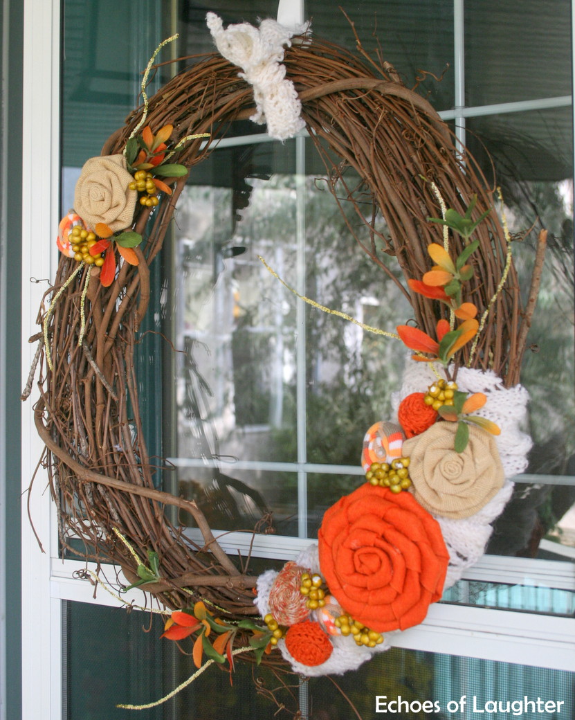 Recycled Sweater Fall Wreath &amp; 6 Other Inspiring Wreaths - Echoes of