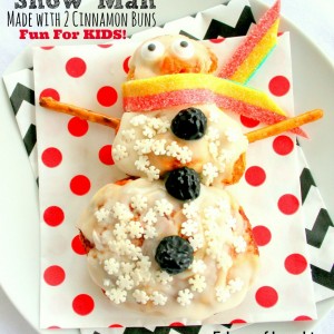 Snowman Cinnamon Bun {Kids’ Project}