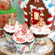 Gingerbread Cupcakes with Cream Cheese Frosting