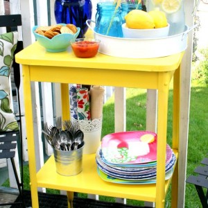 A Recycled Outdoor Side Table