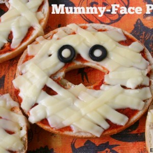 Mummy-Face Pizzas (win a $100 Loblaws GC Canada)